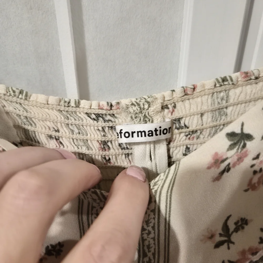 Reformation Floral Cream Green Blouse Top Sz 4 - Picture 4 of 12